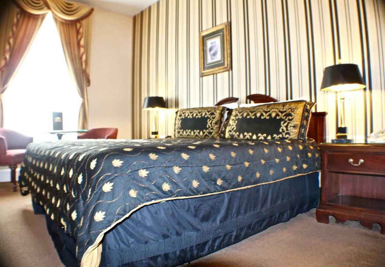The Stockade Inn Schenectady Eksteriør billede
